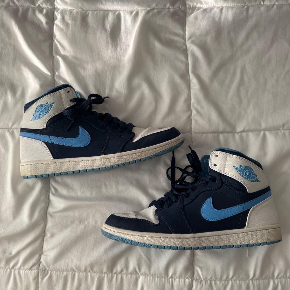 Nike Air Jordan 1 Retro High 'CP3' Sneakers - Picture 5 of 7